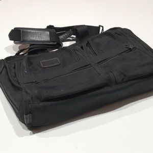 🌱Authentic Tumi Expandable Organizer Bag